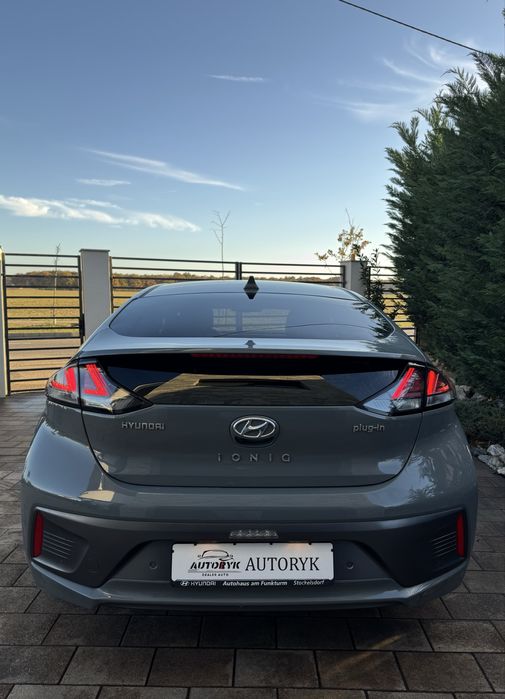Hyundai Ioniq Premium  /  1.6 Plug in Hybrid  /  50.000km