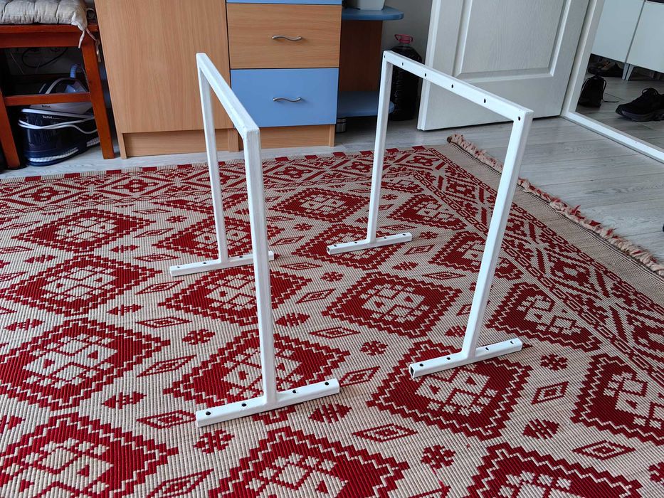 Suporti pentru uscat haine pe balcon