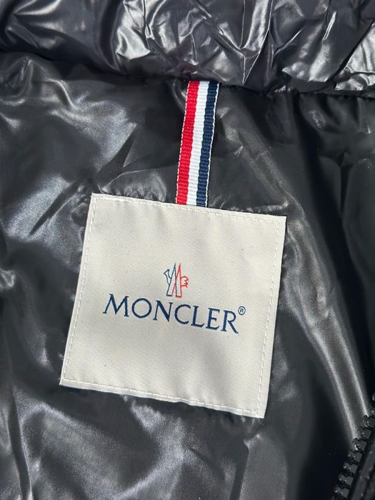 Geaca Moncler cu puf ( in stoc )