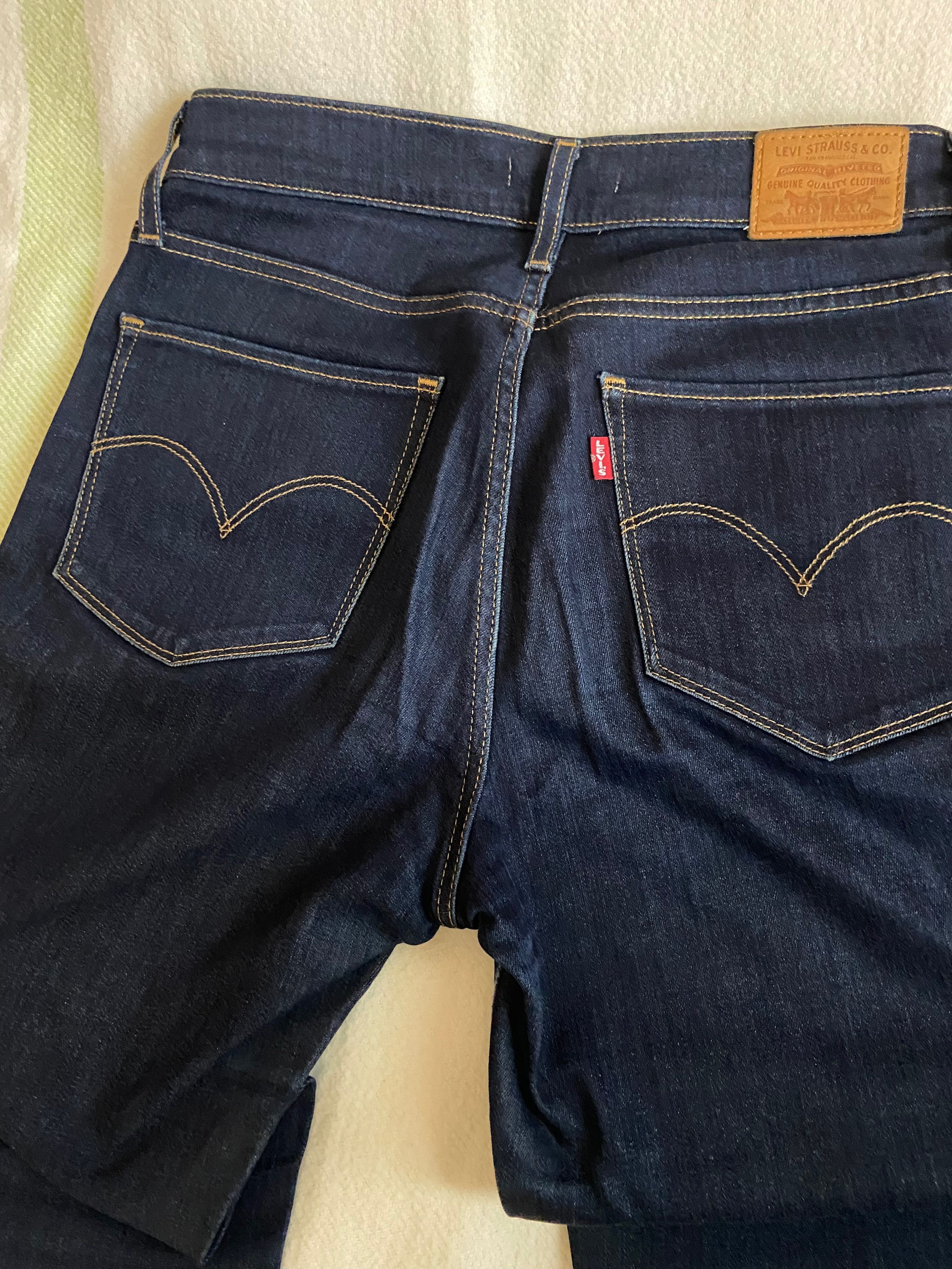 Дънки Levis тъмносини