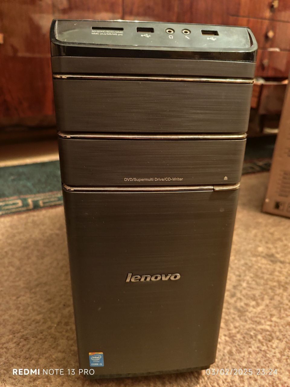 Продам системник Lenovo k450, монитор LG, клавиатуру