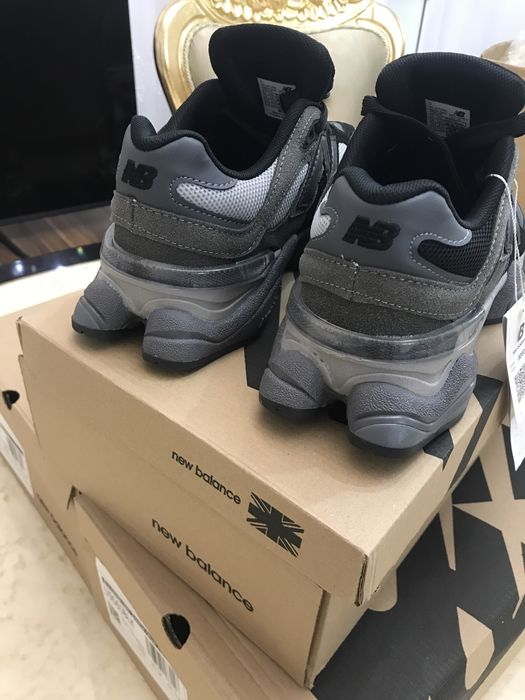 Adidași New Balance 9060 nou