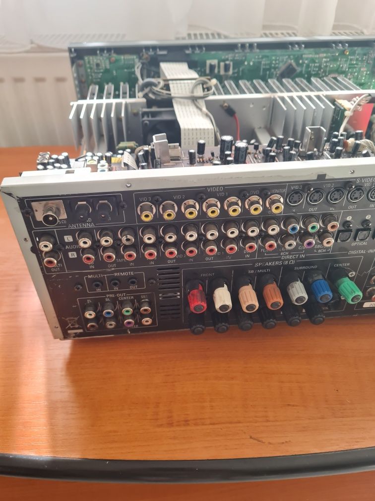 Harman kordon AVR 335 amplificator radio