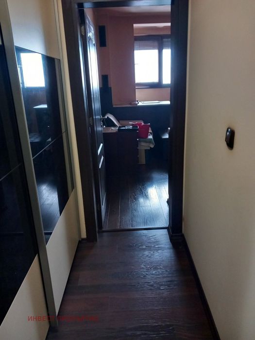 Продава се Двустаен апартамент в София, Толстой - 70 кв.м за 1785 €/кв.м - Снимка #4