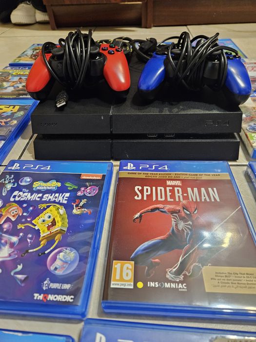 Vand playstation ps4 plus jocuri