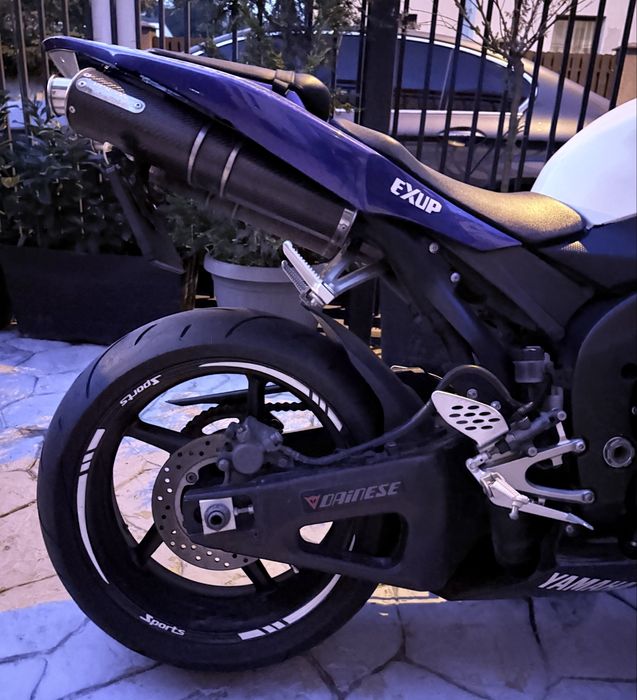Yamaha R1 an 2007 180cp
