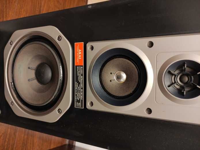 Boxe AKAI SW-T210, Made in Japan, 80W, 8 Ohm, 3 Way Speakers