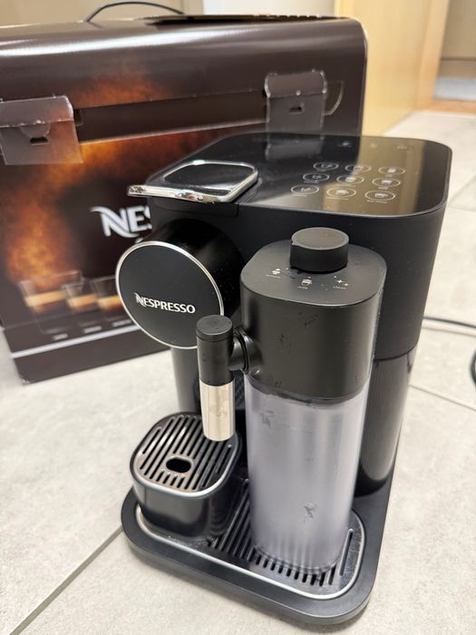 Nespresso Gran Lattissima DeLonghi