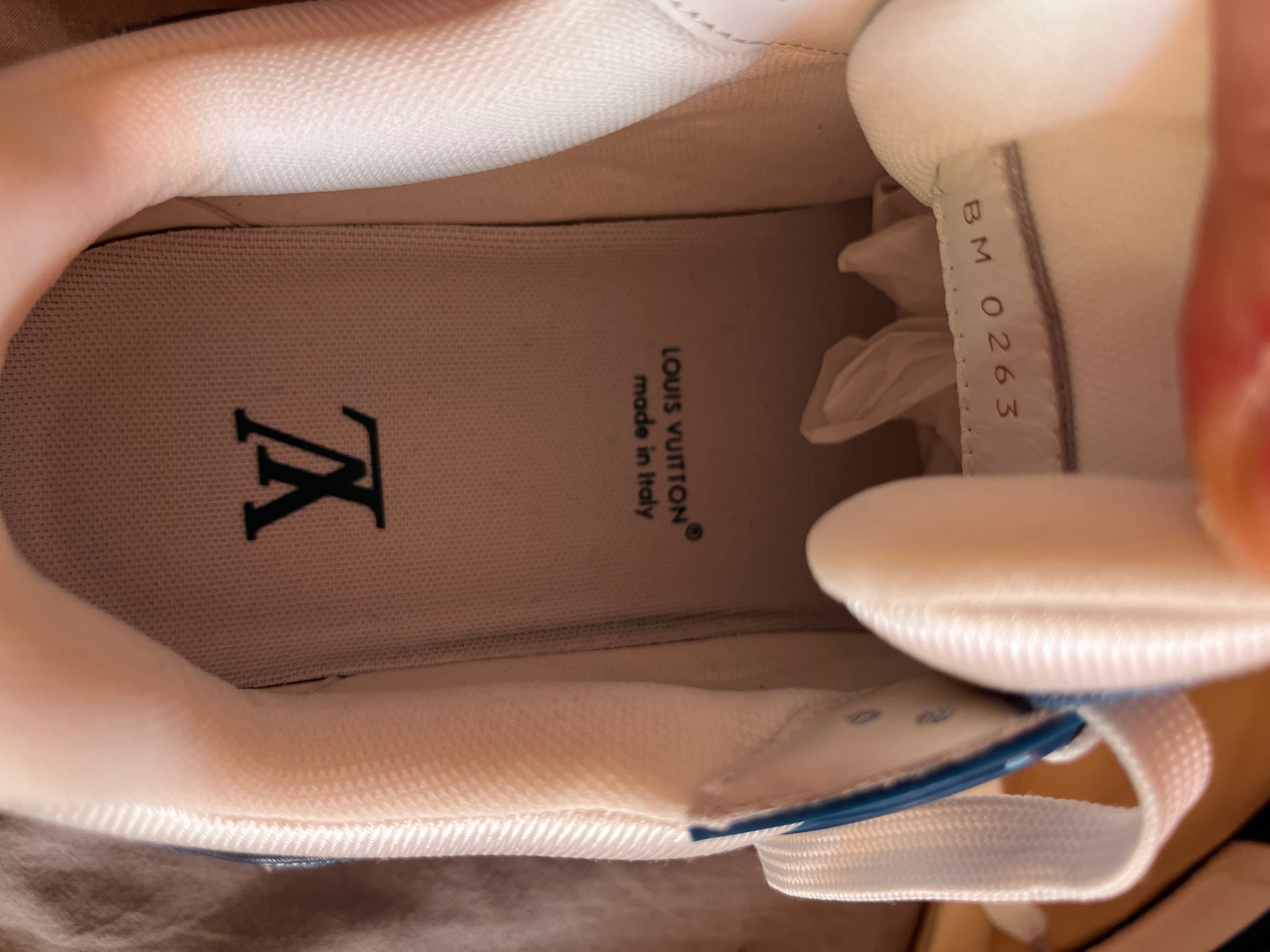 Louis Vuitton 42