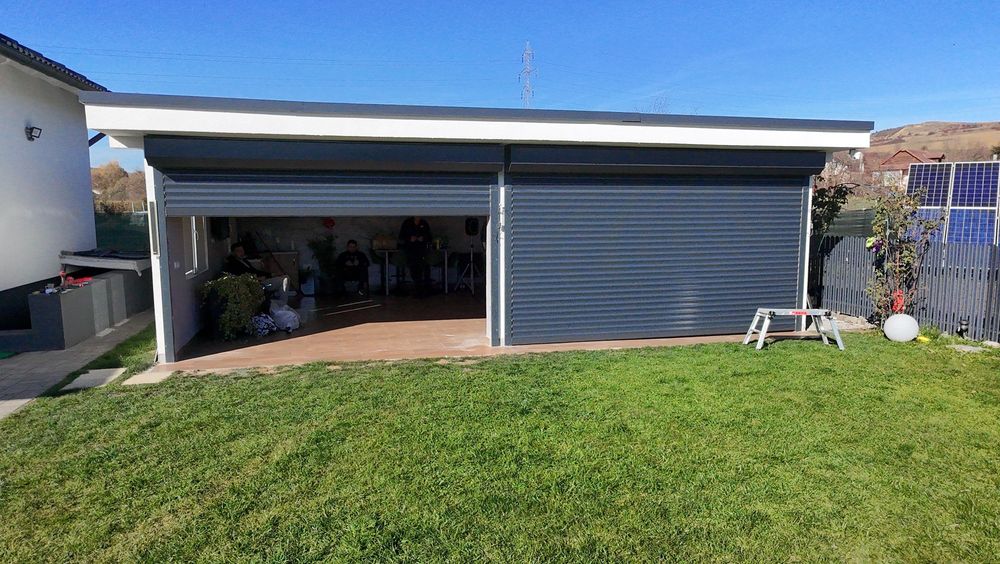 Rulouri exterioare.  Usi de garaj tip rulou.  Rulouri aluminiu.  Usii