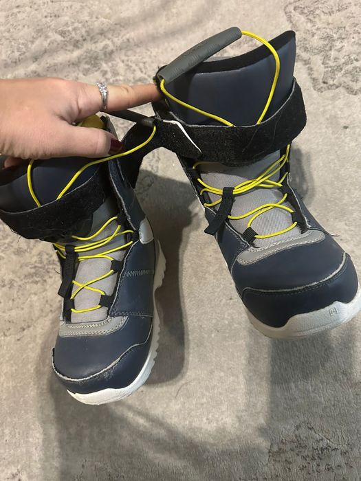 Bootsi copii mar 32,5 buni pt 31