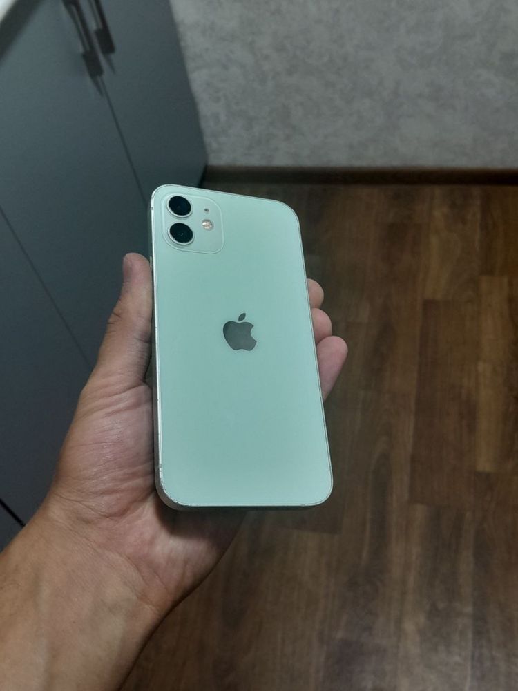 iphone 12 128GB holati yahshi 78 radnoy zeloniy karobkasi yoq