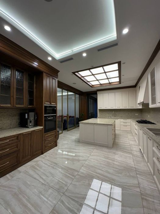 Дом Олтин Мерос махалля 750 кв.м