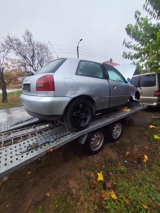 Ауди а3 1.9 110 на части