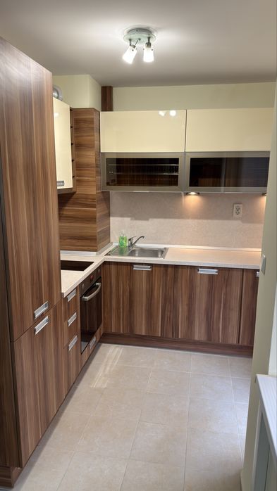 Дава се под наем Двустаен апартамент в Русе, Търговия на едро - 73 кв.м за 382.5 € - Снимка #2