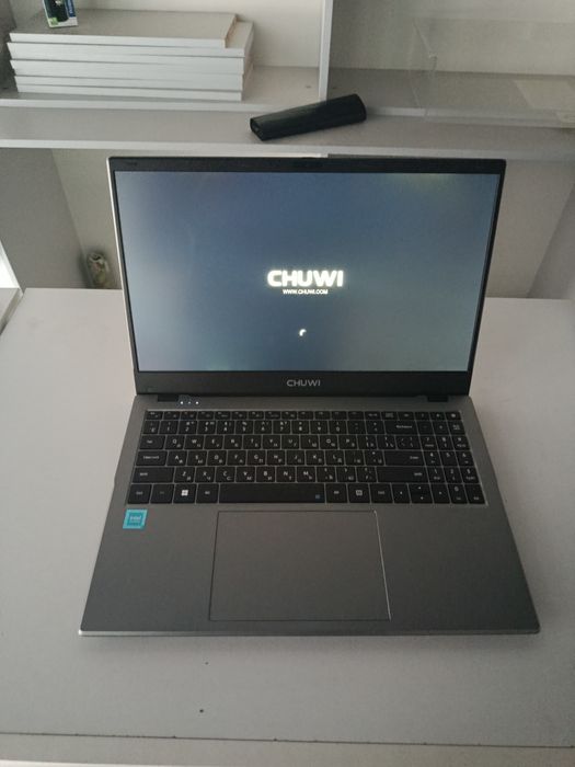 Notebook sotiladi 1mln 500