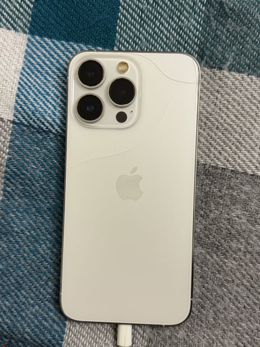 продам айфон 13про