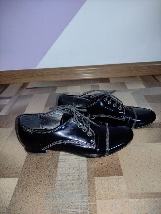 Туфли лакированные