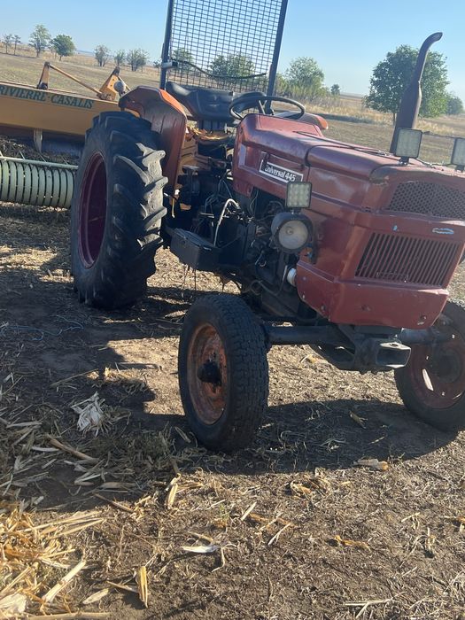 Presa si tractor de vanzare