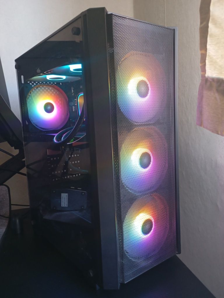 Геймърски Компютър -GeForece 3060-12GB, Ram 32GB, Ryzen 7-16 ядра, SSD