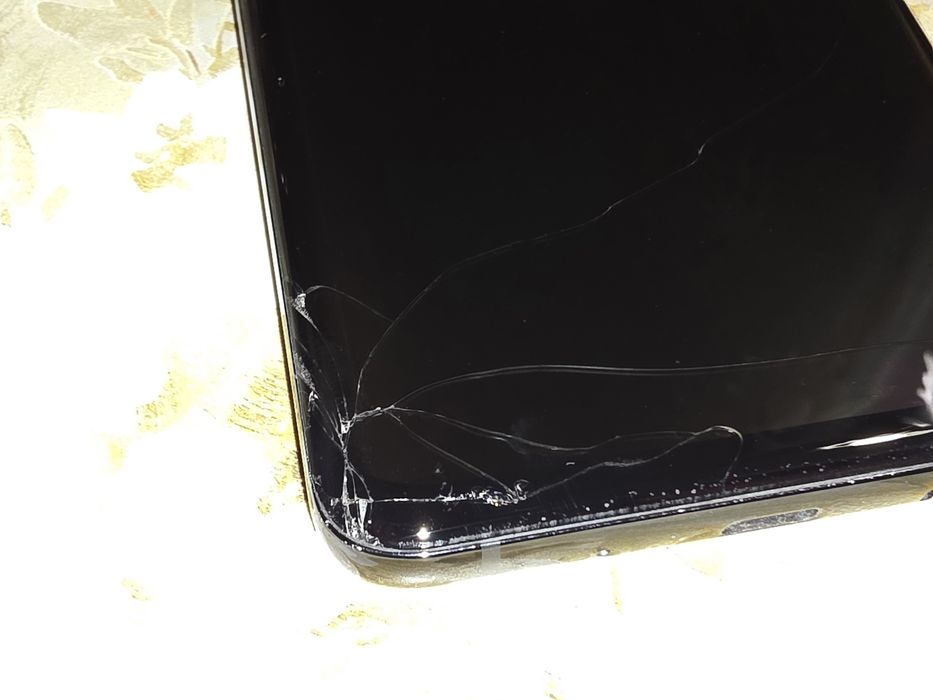 Продавам Samsung  S20 Ultra