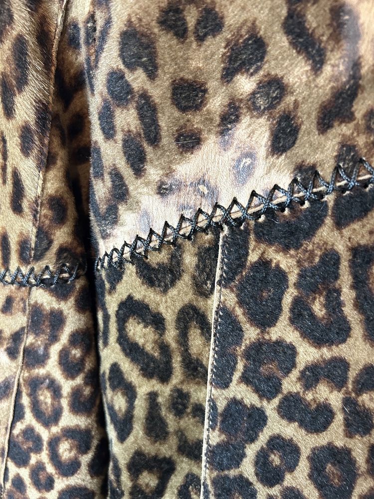 Cojoc miel cu guler blana animal print M 800€