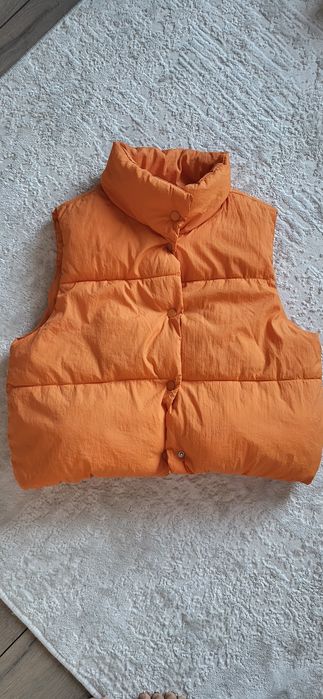 Продам жилетку Zara