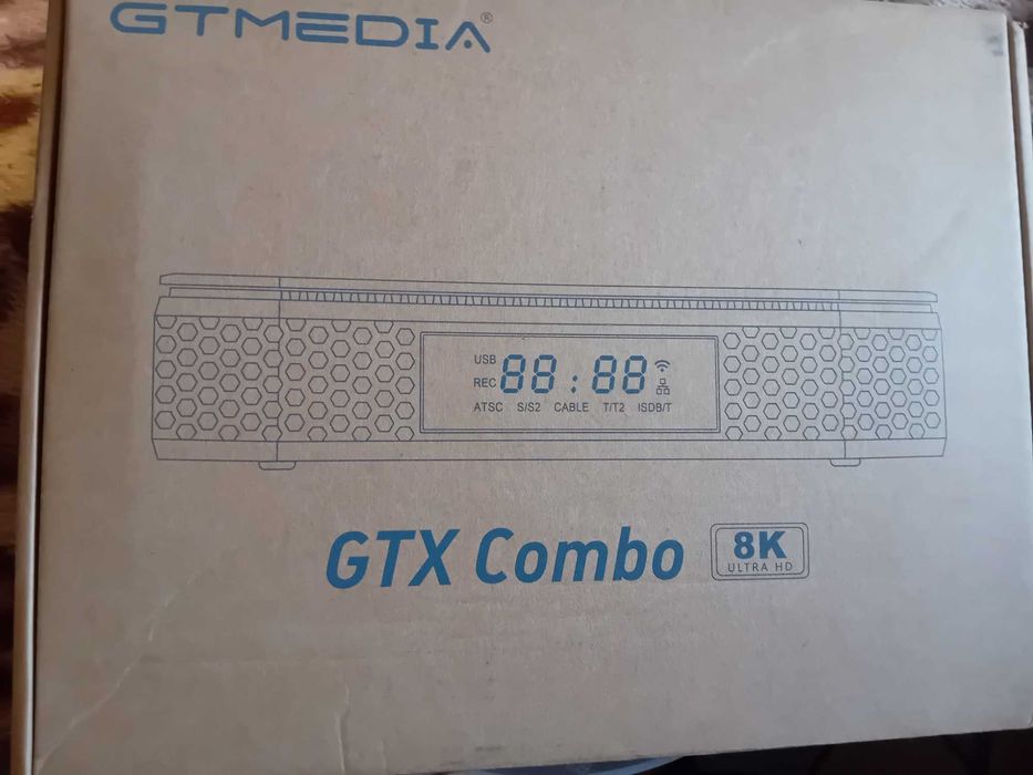 Vând receptor/receiver/decodor GT Media GT Combo