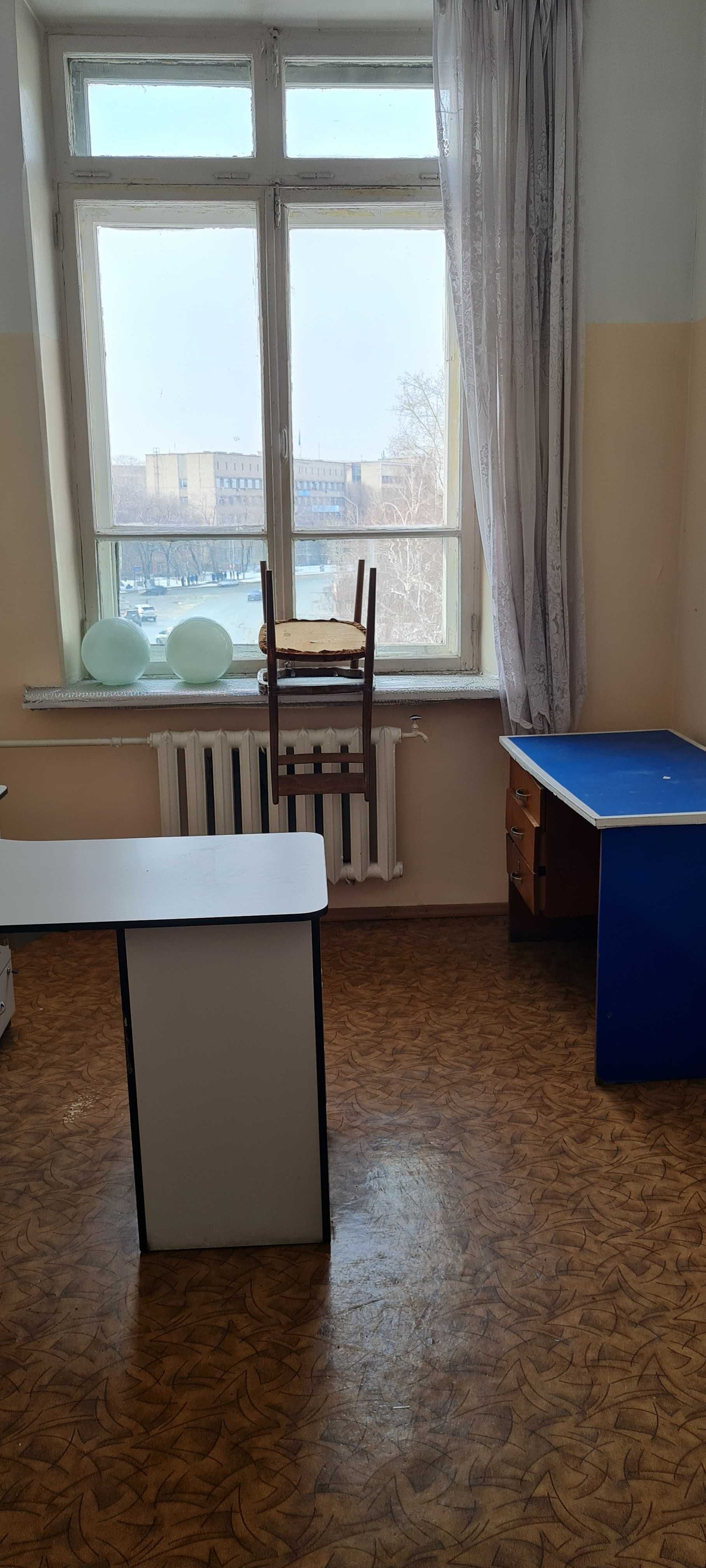 Сдам в аренду торговую площадь, офисы