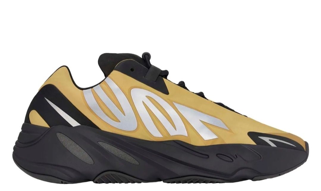 Мъжки маратонки YEEZY 700 MNVN HONEYFLUX различни номера