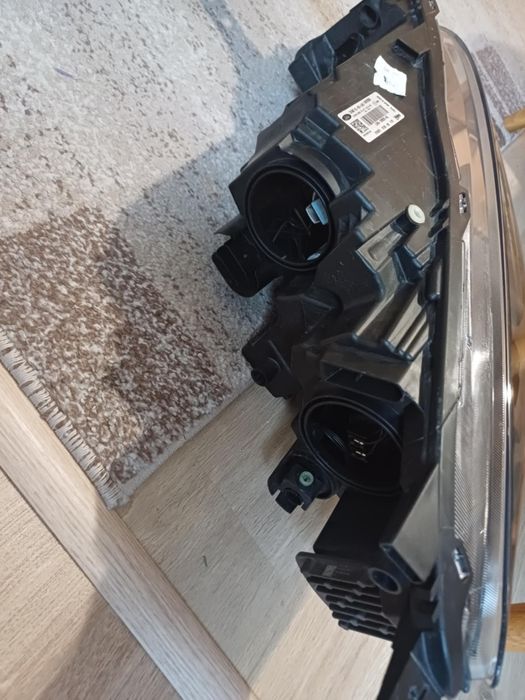 Faruri ford kuga 3