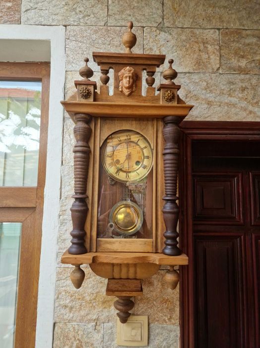 Античен немски стенен часовник