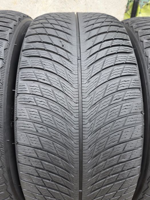 Vând patru anvelope de iarna michelin pilot alpin 275 45 20 dot 2524