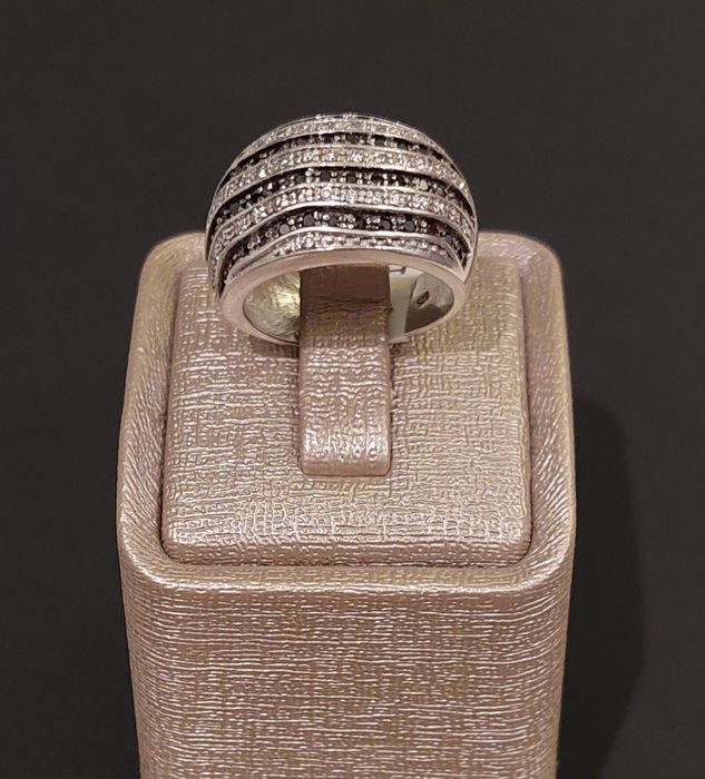 Inel elegant din argint 925,pentru doamnele rafinate