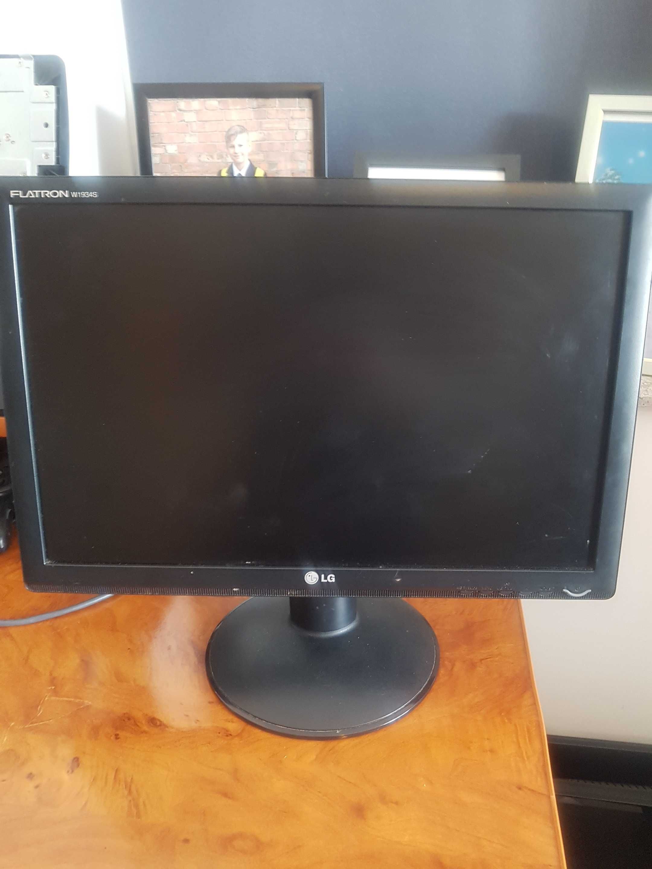 monitoare lcd   hp ,  lg