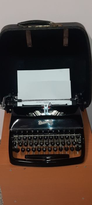 Mașină de scris Rheinmetall