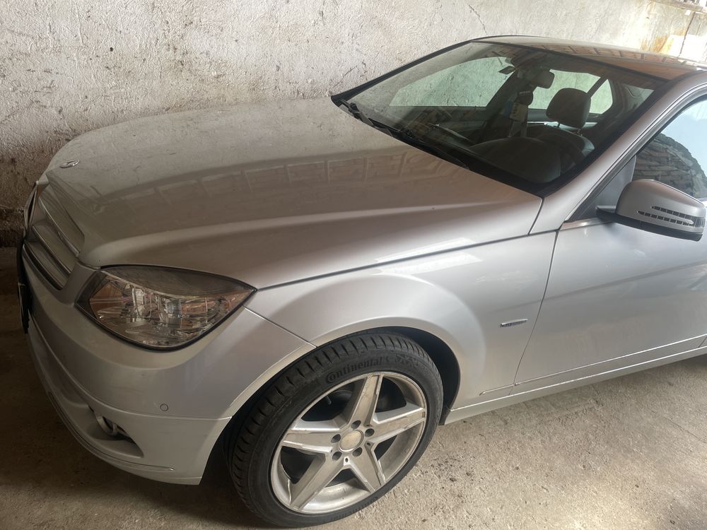 Mercedes Benz c200 diesel 2010