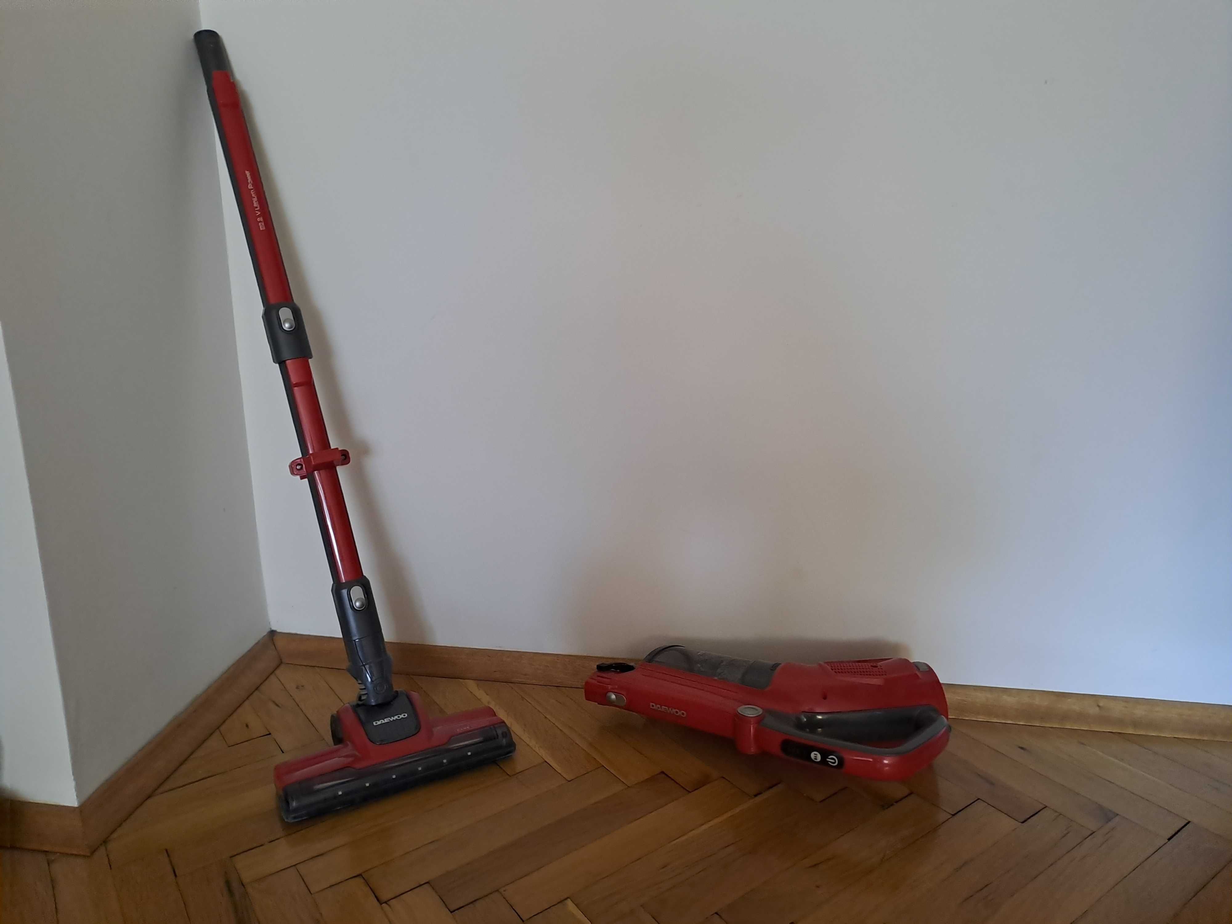 Вертикална прахосмукачка Daewoo 9 в 1 RSH-310GR