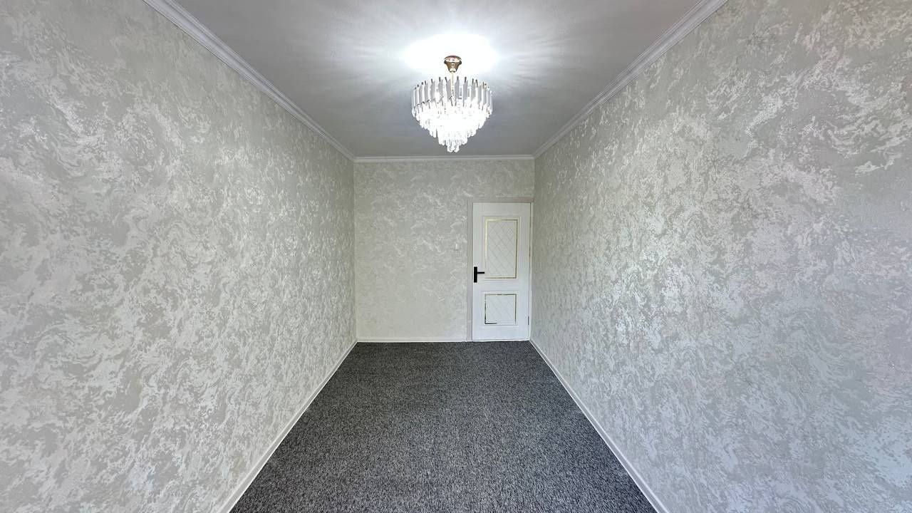 Срочно продаётся квартира Адрес микрорайон 2комнатная цена 45.000$ тор