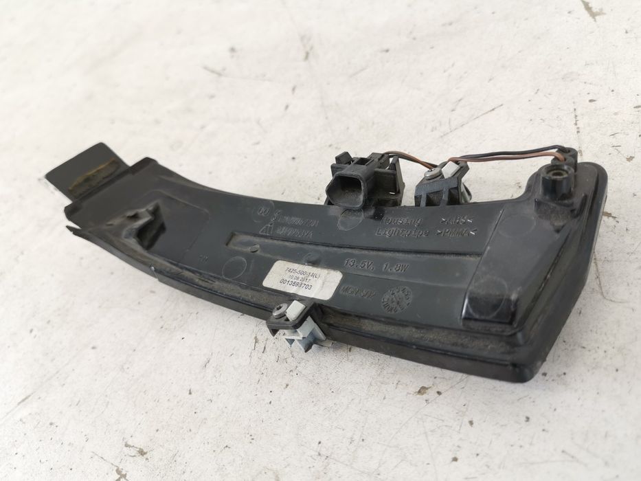 Мигач Огледало Ляво Мерцедес-Бенц Е-Клас / Mercedes-Benz E-Class W212