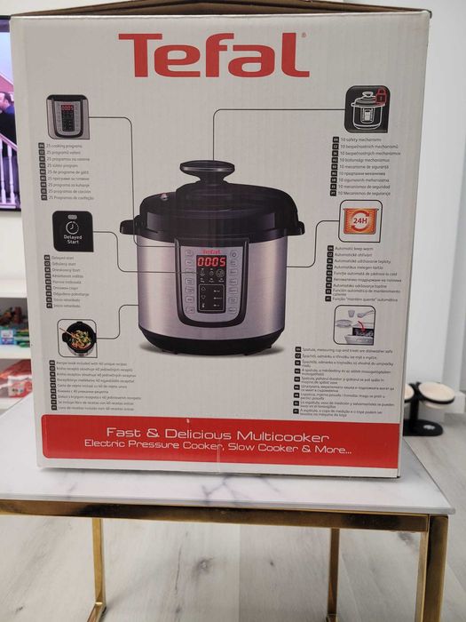 Oalã sub presiune Tefal One Pot, 5,8 litri, 25 programe - nouã
