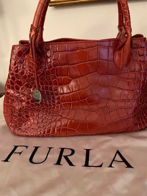 Geanta din piele rosie, Furla, model croco