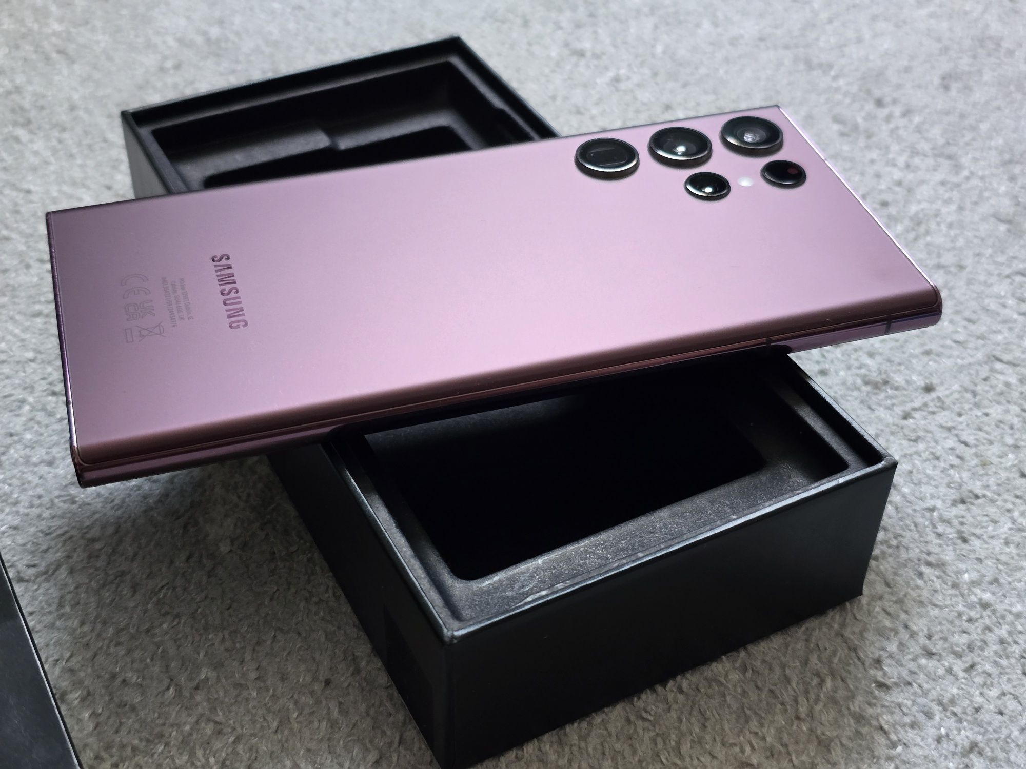 256GB Galaxy S22 Ultra Samsung