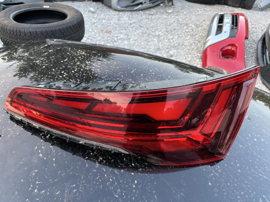 Стоп Audi Q5