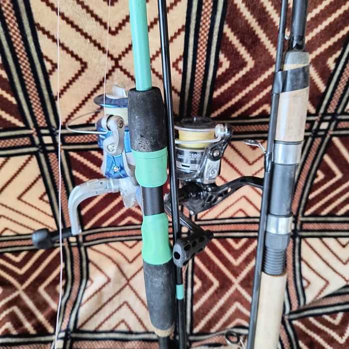 Vând undite stare foarte buna