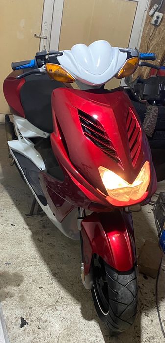 Vand sau schimb Yamaha aerox acte la zi fiscal carte rar totul la zii