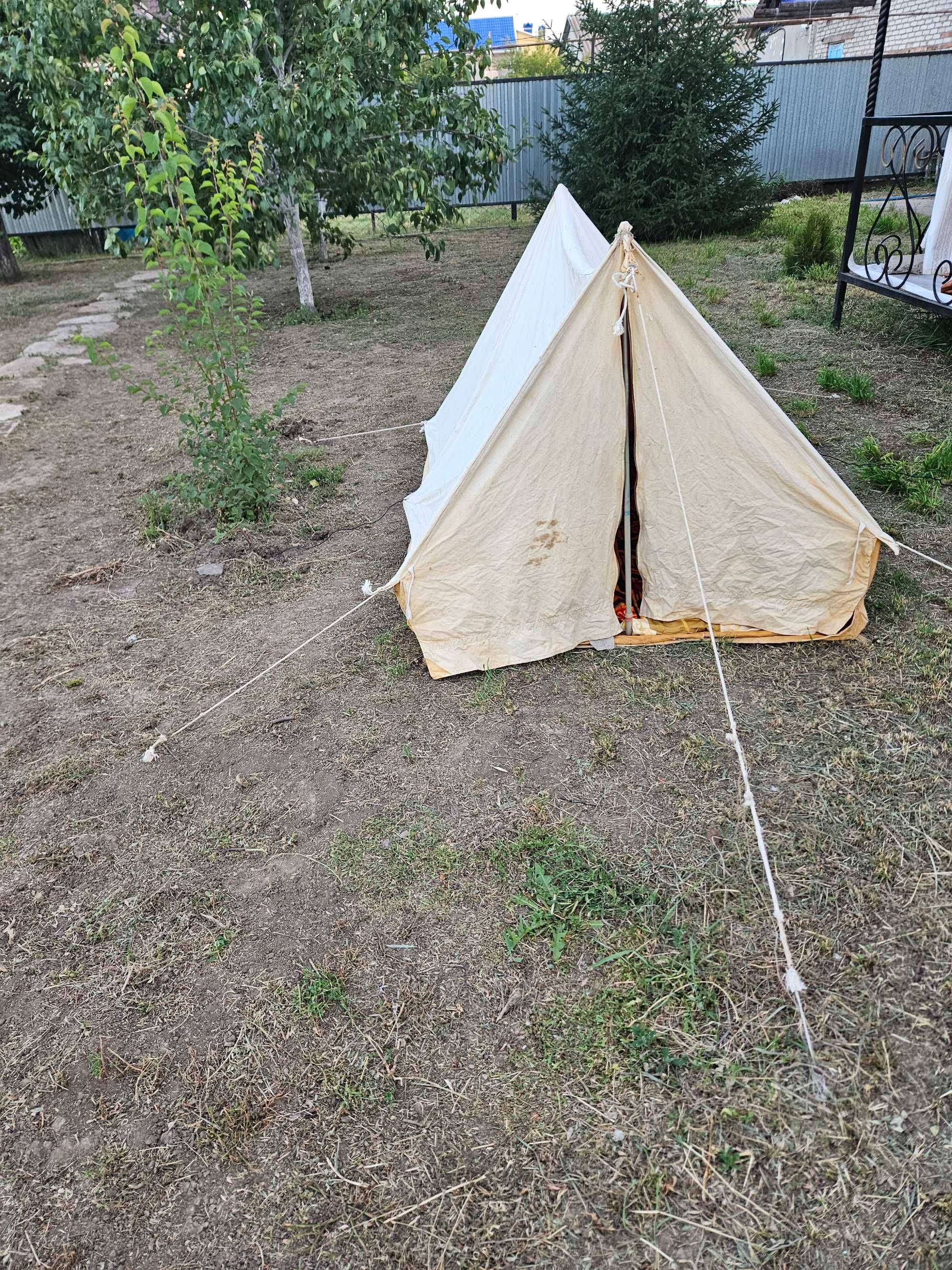 Продам палатку для двух человек.  160 на 120