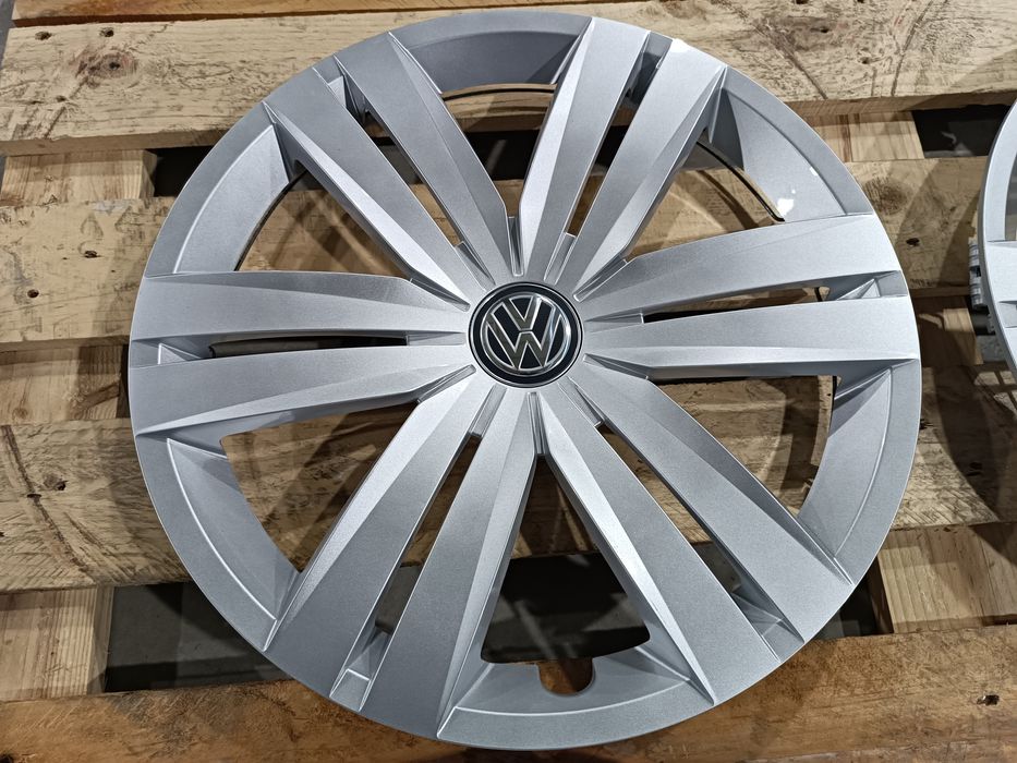 Чисто нови оригинални тасове VW 16 цола