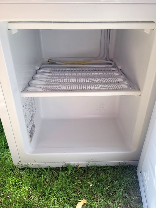 Minicongelator în stare de funcționare