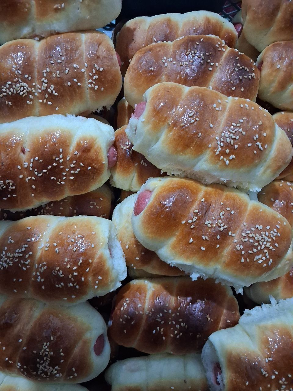 Yumshoq sasiskali bulochkala ( zakasga)